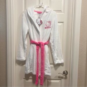 Hello Kitty White Robe Embroidered Logo with Hoodie